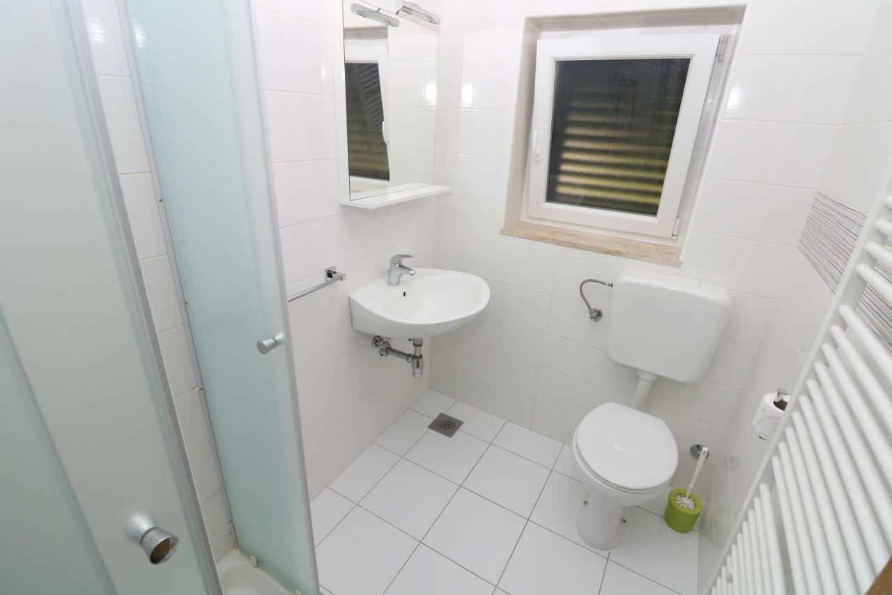 Double Rooms Jasna With Sea View Baska  Luaran gambar