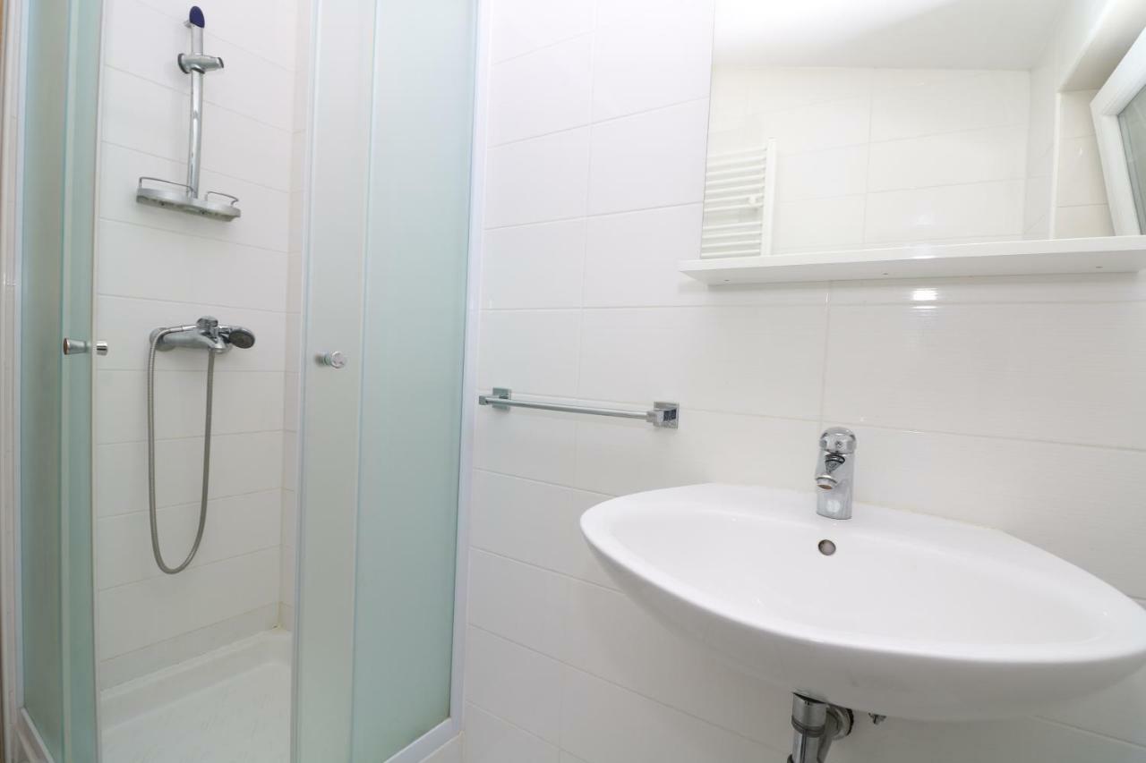 Double Rooms Jasna With Sea View Baska  Luaran gambar