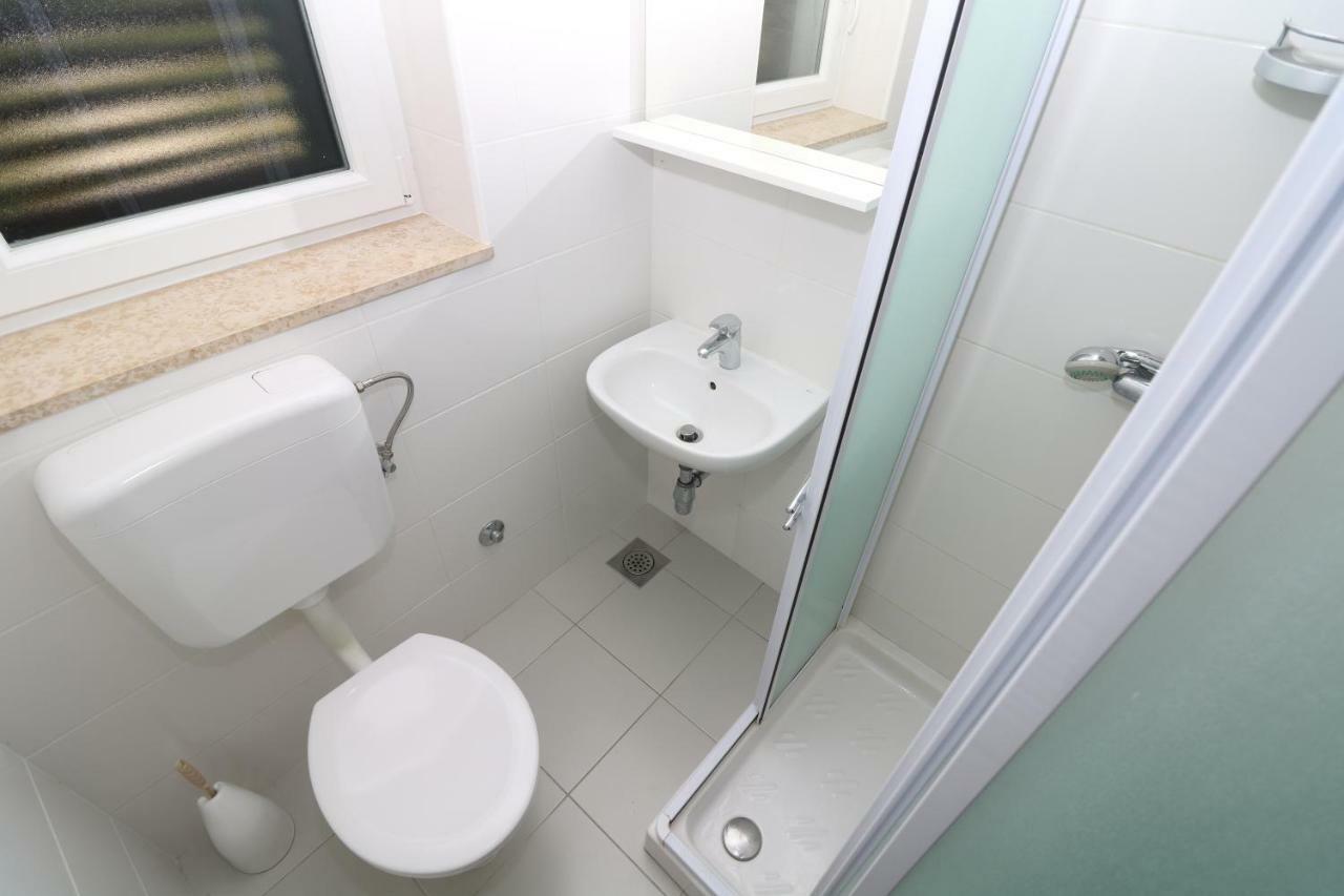 Double Rooms Jasna With Sea View Baska  Luaran gambar